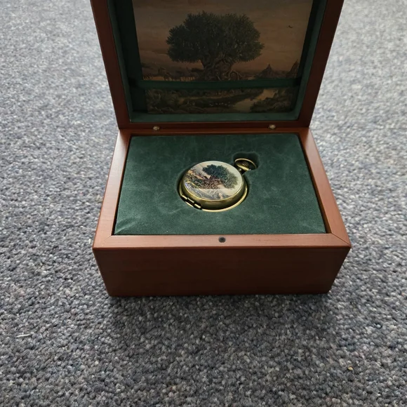 Vintage Gold Pocket Watch with Tree Design - Picture 6 of 9